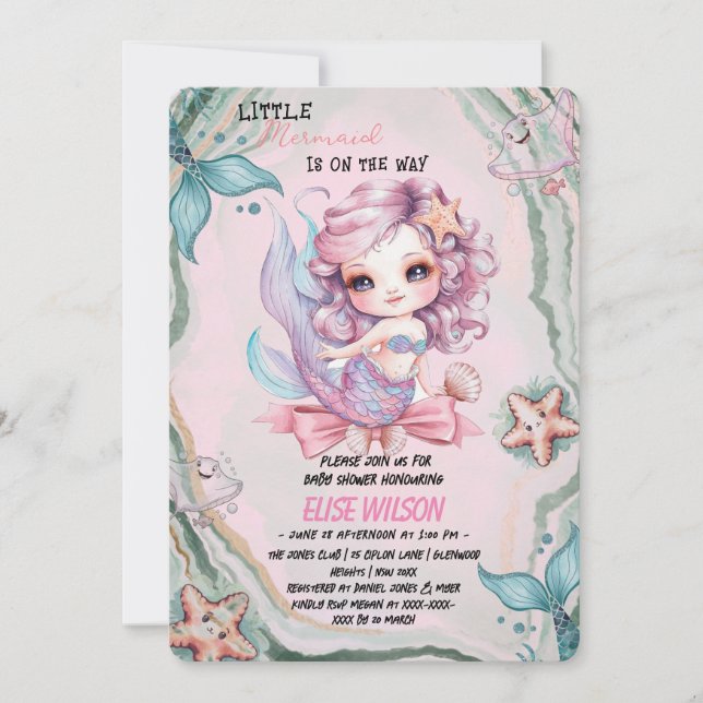 Kleiner Mermaid-Bogen ist auf dem Weg Babydusche2 Einladung (Vorderseite)