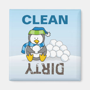 Kleiner Pinguin mit Schneebällen Magnet