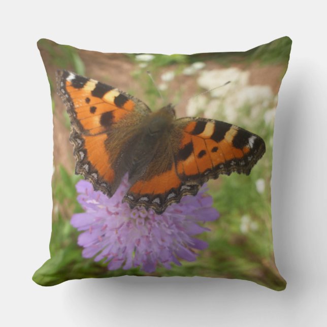Kleiner Tortoiseshell Schmetterling Kissen (Vorderseite)