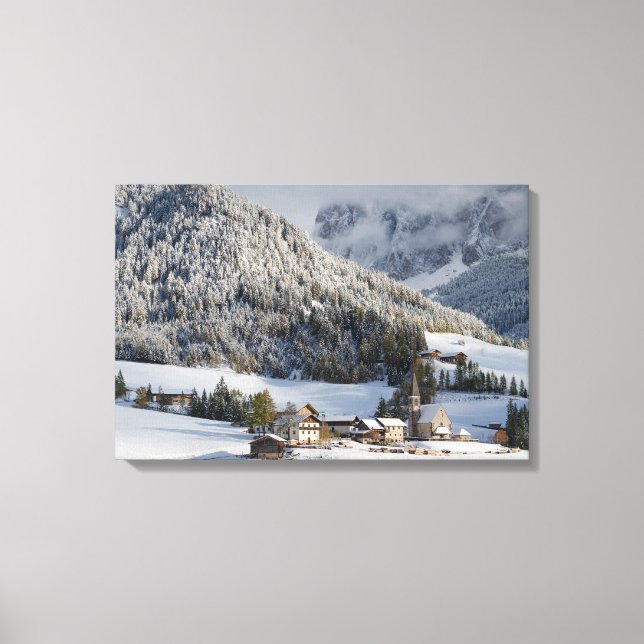 Kleines Bergdorf in der Leinwand Schnee (Vorderseite)