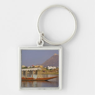 Kleines Boot, Lake Pichola, Udaipur, Indien. Schlüsselanhänger