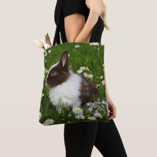 Kleines Braun- und Weißgebäck in Blume Tasche
