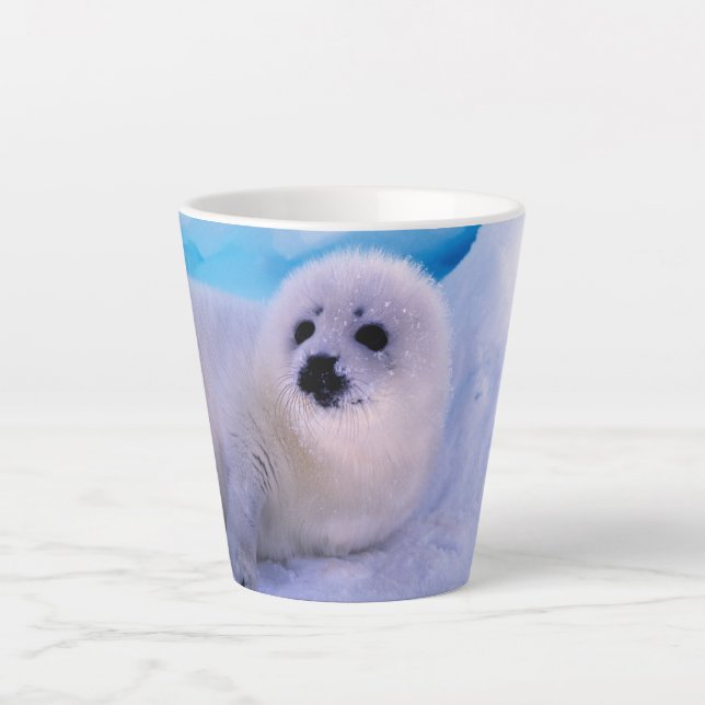 Kleines Harp Siegel in Schneeflocken überzogen Milchtasse (Vorderseite)