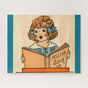 Kleines Mädchen der 1920er Jahre mit Musikbuch