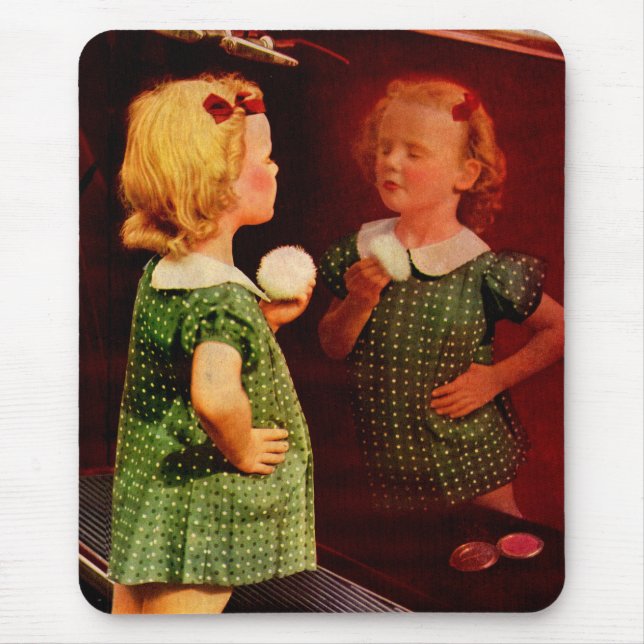 Kleines Mädchen der 1930er Jahre, das in den Spieg Mousepad (Vorne)