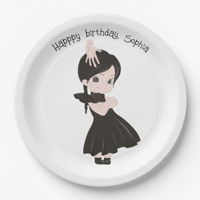 Kleines Mädchen in schwarzem Kleid Papier Teller (Vorderseite)