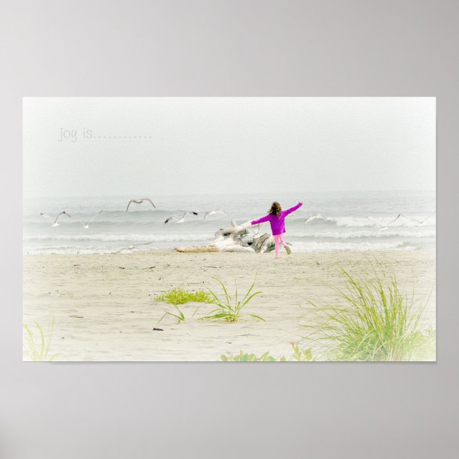 Kleines Mädchen läuft auf Beachposter Poster (Vorne)