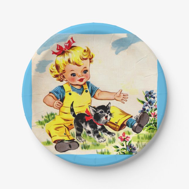 Kleines Mädchen mit hübschem Kätzchen Pappteller (Vorderseite)