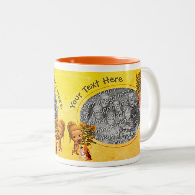 Kleines Mädchen mit Welpen Personalisiertes Foto Zweifarbige Tasse (VorderseiteRechts)