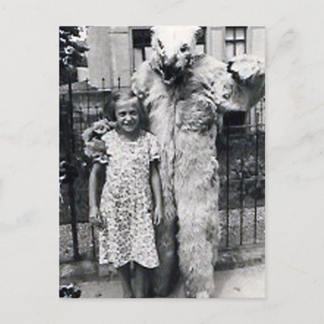 kleines Mädchen und Ungeheuer4 Postkarte (Vorderseite)