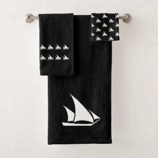 Kleines Segelboot Bad Schwarz-weiß Handtuch Set