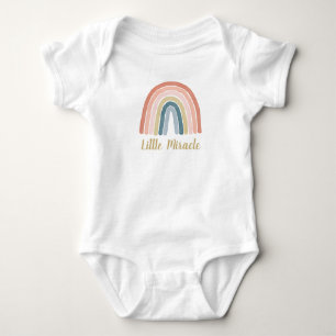 Kleines Wunder Süß Boho Aquarell Regenbogen Korall Baby Strampler