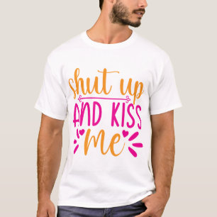Kleingeld und Kiss-mir T-Shirt