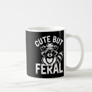 Kleinkind Niedlich, aber Feral Raccoon Cowboy Tras Kaffeetasse