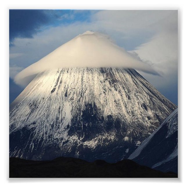 Klyuchevskaya Sopka Mountain Fotodruck (Vorne)