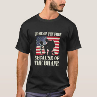Kniender Soldat Patriotisches Denkmal Tribut T-Shirt