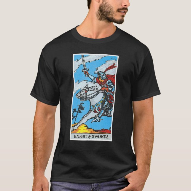 Knight Templar Knight Of Swords Occult Tarot Card  T-Shirt (Vorderseite)