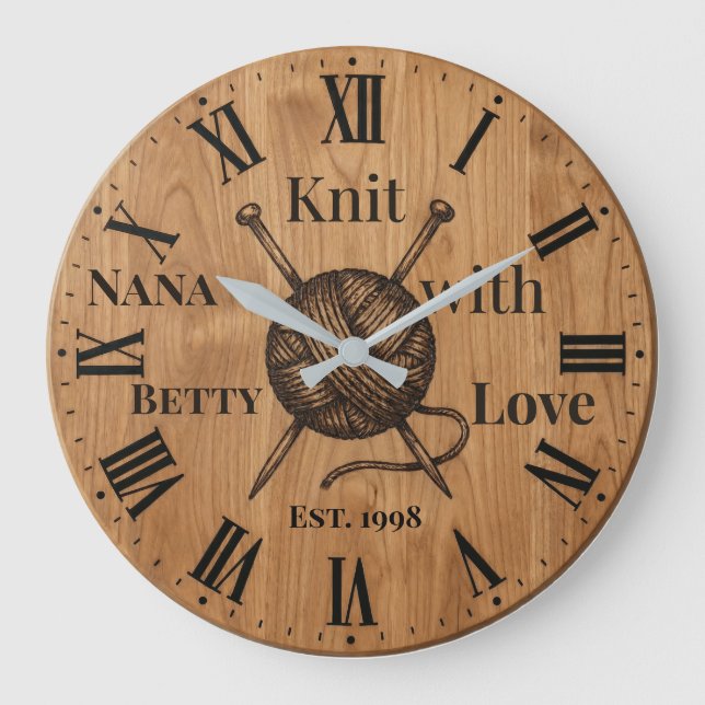 Knit with Love Wall Clock | Custom Name & Year  Große Wanduhr (Vorderseite)