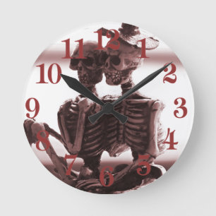 Knochen in der Liebe Runde Wanduhr