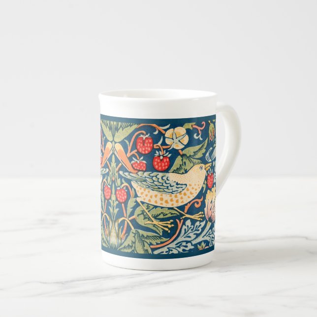 KNOCHENCHINA TASSE: WILLIAM MORRIS STRAWBERRY THIE PROZELLANTASSE (Vorderseite Rechts)