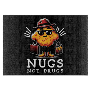 Knusprige Nuggets statt Drogen Schneidebrett