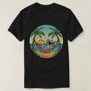 Koala entspannt sich auf einer Strand-Hängematte - T-Shirt