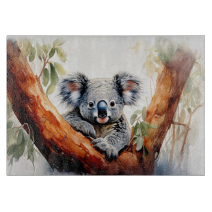 Koala sitzt in einem Eukalyptusbaum Schneidebrett