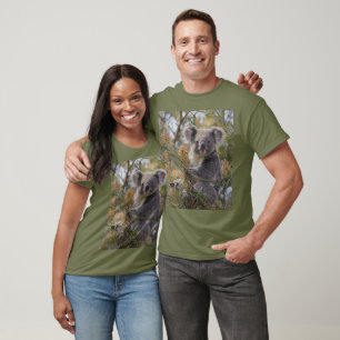 "Koalas Haven: In einem Grevillea-Baum verankert T-Shirt