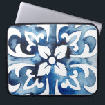 Kobaltstein II Laptopschutzhülle<br><div class="desc">Cobalt Tile II von Grace Popp. Blaues Fliesenmuster mit Blumenmuster.</div>