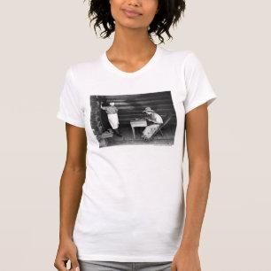 Koch, der einen Cowboy aufpasst, Karten zu spielen T-Shirt