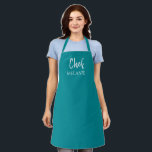 Koch Individuelle Name Moderner Aquamariner Schürze<br><div class="desc">Personalisieren Sie diese moderne Koch-Schürze mit Ihrem Namen. Weiße Typografie auf aquamarinem Hintergrund.</div>