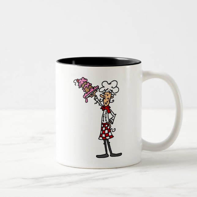 Koch mit T - Shirt und Geschenken Zweifarbige Tasse (Rechts)