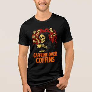 Koffein Über Särge Gruseliger Sensenmann Kaffee Tri-Blend Shirt