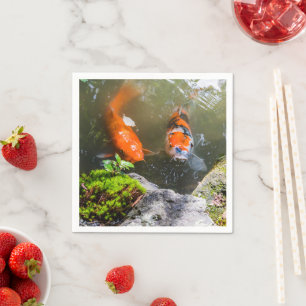 Koi-Fisch in einem Teich Serviette
