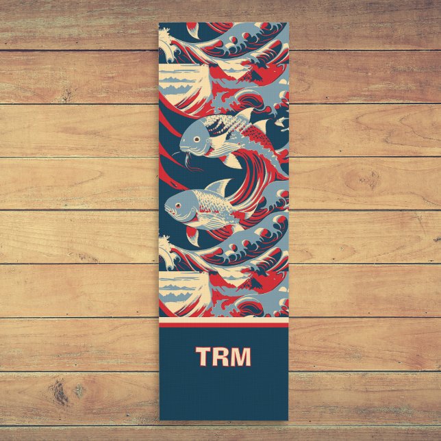 Koi-Fisch mit rotem blauem Great Wave-Monogramm Yogamatte (Von Creator hochgeladen)