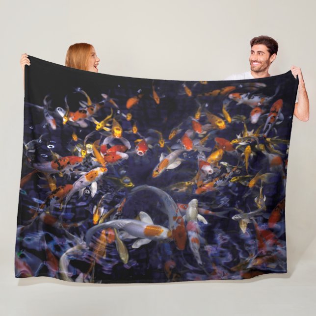 KOI FISH OVER FLOWING FLEECEDECKE (Beispiel)