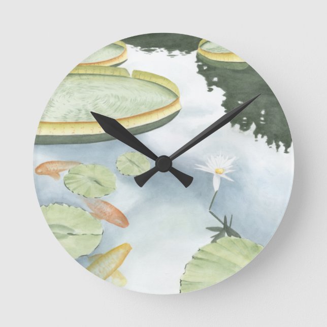Koi-Teich-Reflektion mit Fisch und Lilien Runde Wanduhr (Vorderseite)