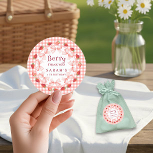 Kokette Beere Erster Geburtstag Rot Gingham Runder Aufkleber