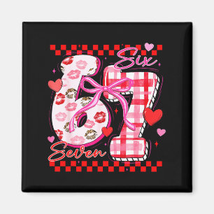 Kokette Valentine 67 Six Seven Herzschleife Valent Magnet