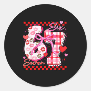 Kokette Valentine 67 Six Seven Herzschleife Valent Runder Aufkleber
