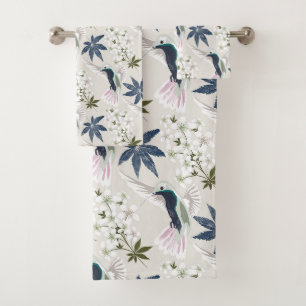 Kolibris und weiße Blumen. Badhandtuch Set