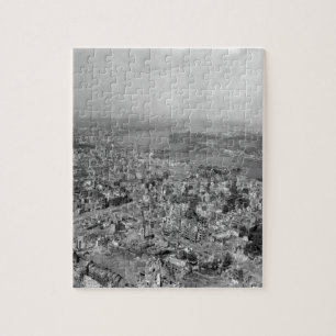 Köln-Kathedrale steht undamaged_War Bild