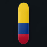 kolumbianische Flagge Skateboard<br><div class="desc">Patriotische Flagge von Kolumbien.</div>