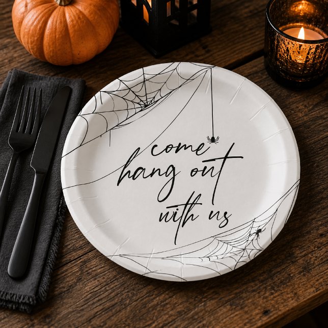 Komm mit uns Halloween-Party Pappteller (Encourage every ghost and ghoul to stay awhile with these playful “Come Hang Out With Us” plates,)