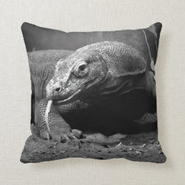 komodo Drache-Schwarzweiss-Zunge heraus verlassen Kissen