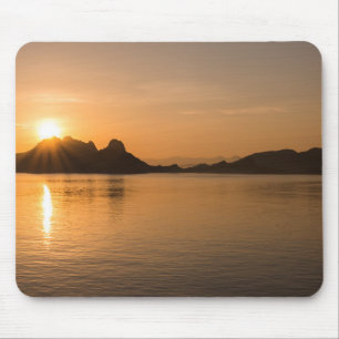 Komodo-Insel bei Sonnenuntergang Mousepad
