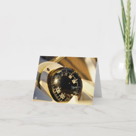 Kompas helpt navigeren en koer behouden. dankeskarte