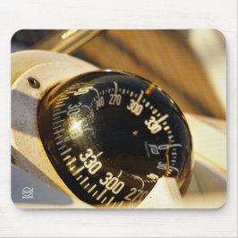 Kompas helpt navigeren en koer behouden. mousepad