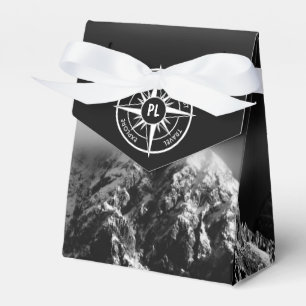 Kompass-Sternemblem monogramm dramatische Berge Geschenkschachtel