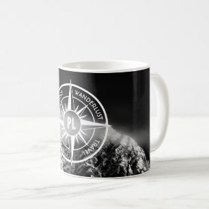 Kompass-Sternemblem monogramm dramatische Berge Kaffeetasse